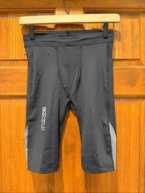 2XU Black Athletic Compression Shorts with Gray Accents